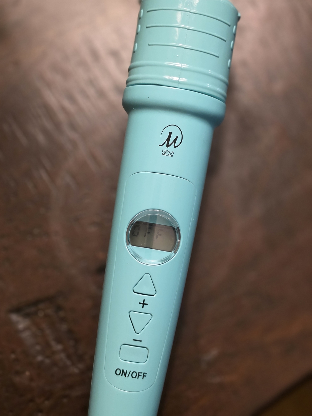 Leyla Milani Interchangeable Triple Barrel Curling Wand - Picture 3 of 5